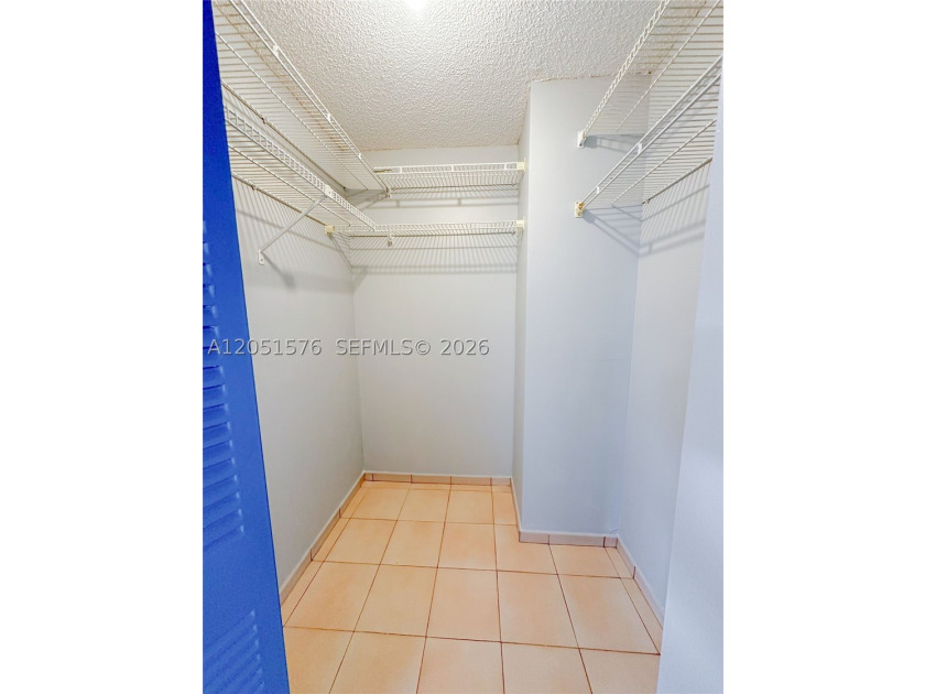 Partially renovated 2-story townhouse featuring 1,520 SqFt of - photo 32