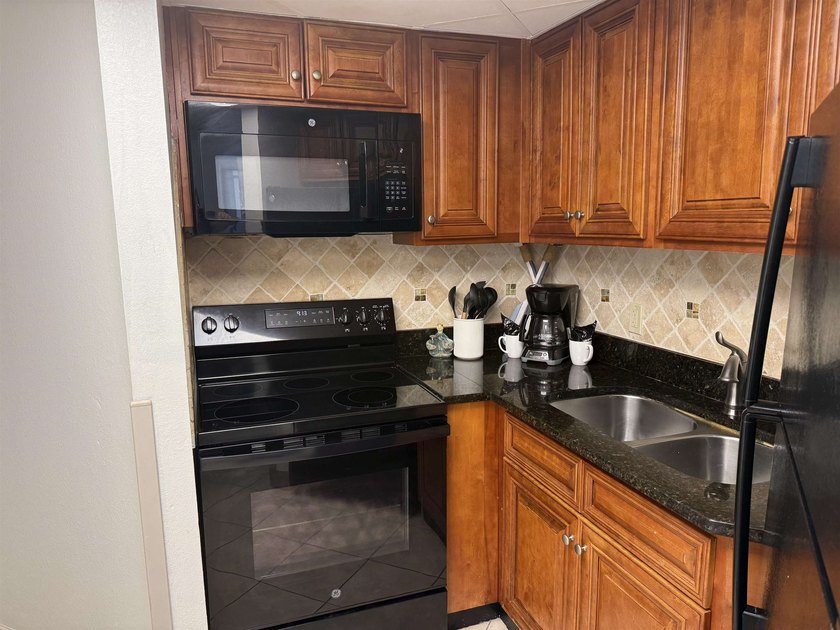 DRASTICALLY REDUCED!! SELLER MUST SELL!! Myrtle Beach at its - photo 4