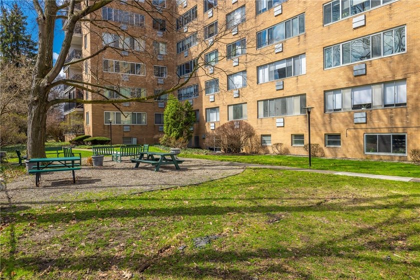 Location, location, location! Rarely available balcony unit - photo 35