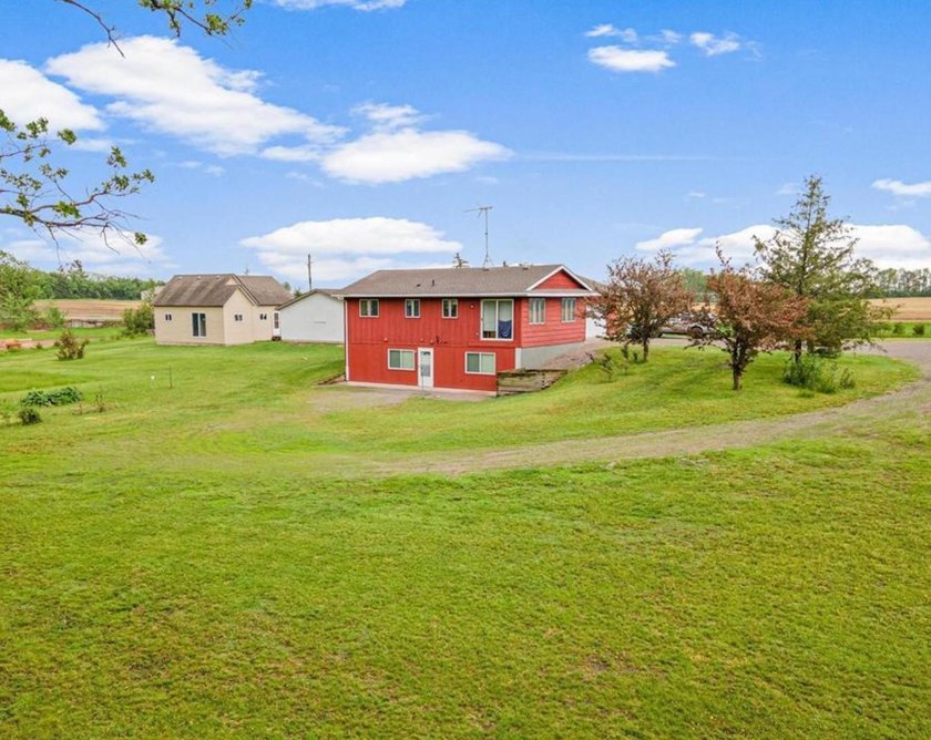 Rare opportunity to own a beautiful 28-acre parcel ideally - photo 13