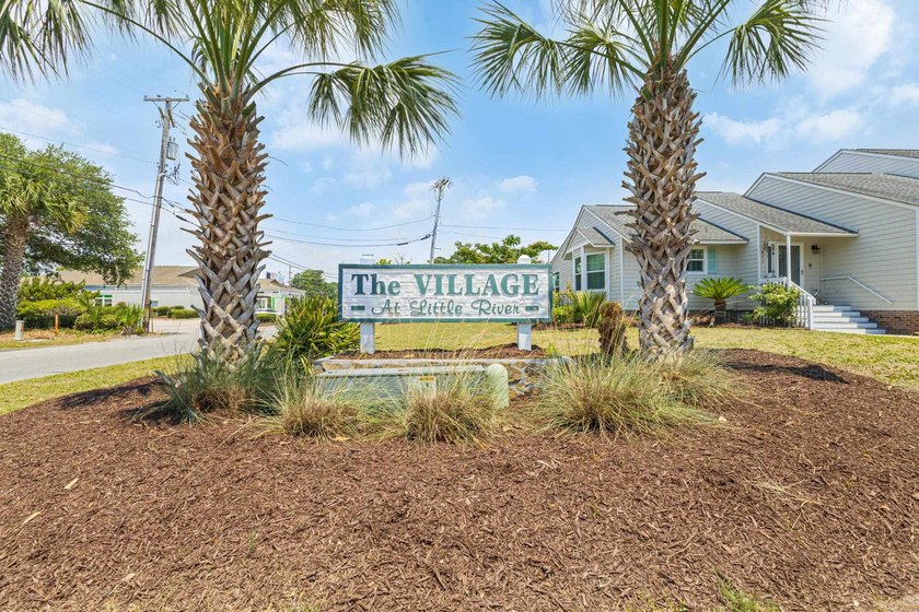 Amazing 2BR/2.5BA end-unit townhome located in the heart of - photo 4