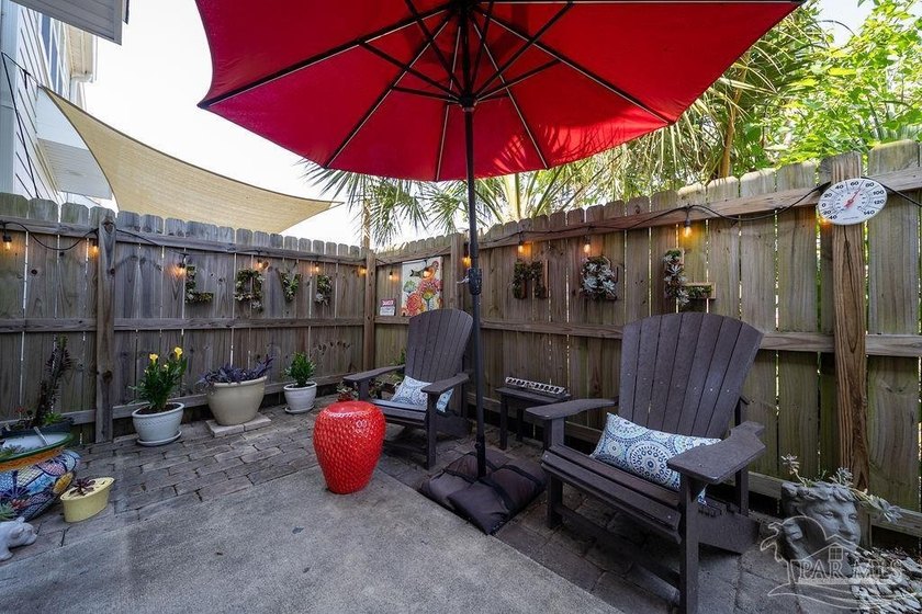 You'll love this charming 2019 townhouse-bright, comfortable - photo 22
