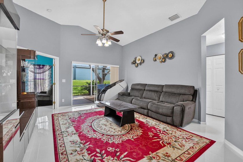 Welcome to this beautifully updated 3-bedroom, 2-bathroom home - photo 18