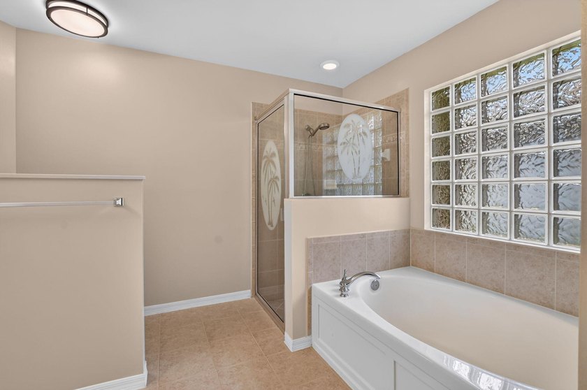 Welcome to this beautifully updated 3-bedroom, 2-bathroom home - photo 25