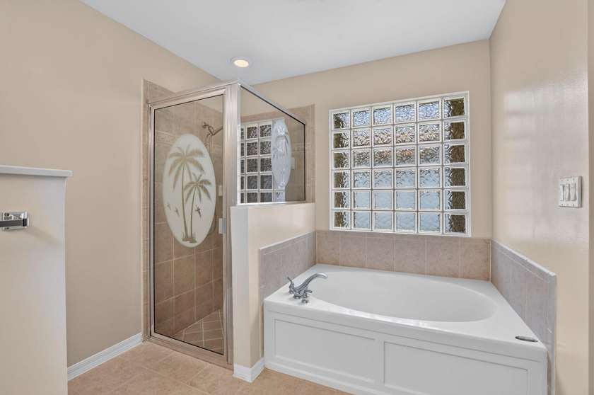 Welcome to this beautifully updated 3-bedroom, 2-bathroom home - photo 26