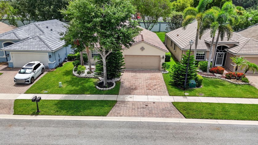 Welcome to this beautifully updated 3-bedroom, 2-bathroom home - photo 45