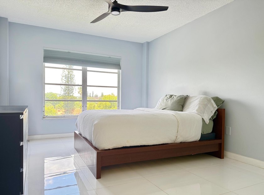 Priced Right! Cash it out with this turnkey 4th floor Highrise - photo 13