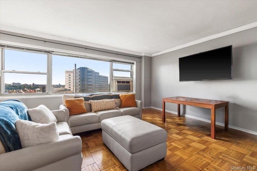 Welcome to 6 Fordham Hill Oval, Unit 12H, a move-in ready - photo 5
