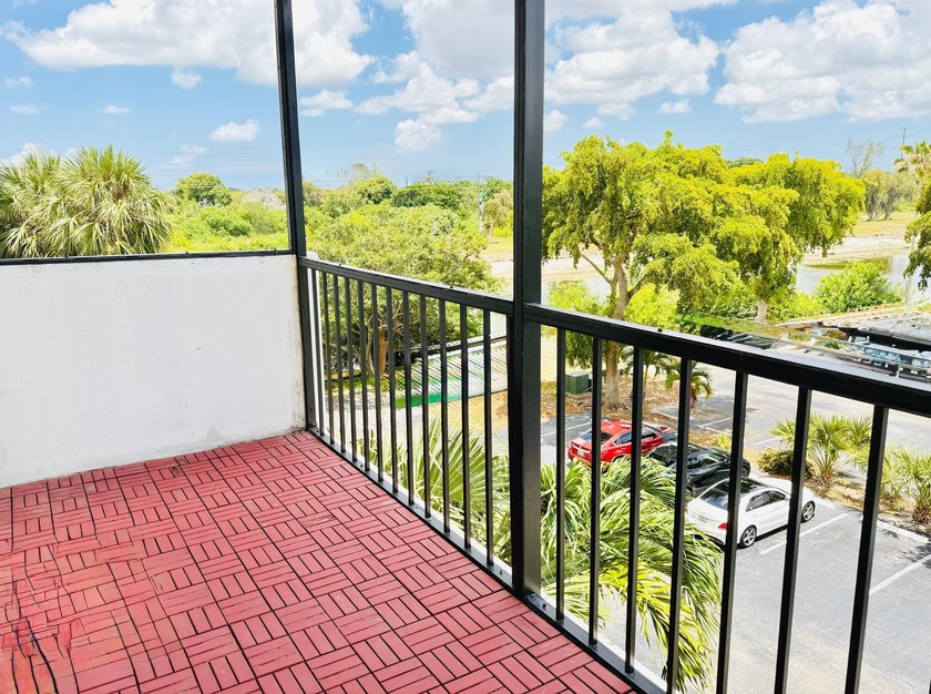 Priced Right! Cash it out with this turnkey 4th floor Highrise - photo 16