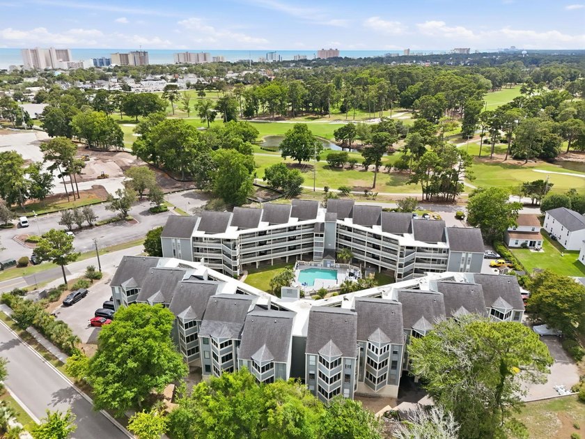 Welcome to Golf Glenn Villas! This inviting 2 bedroom, 2 bath - photo 3