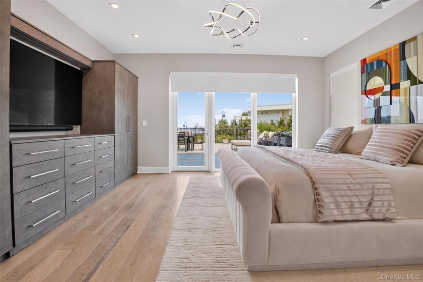 One of the most unique luxury condos at The Residences at Glen - photo 23