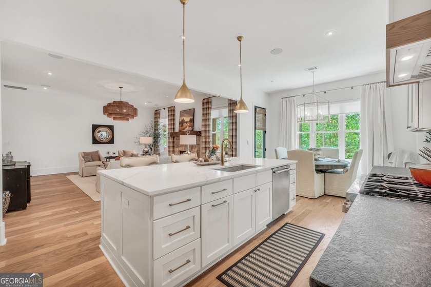 A True Designer Showplace in Arbor Springs! Thoughtfully - photo 24