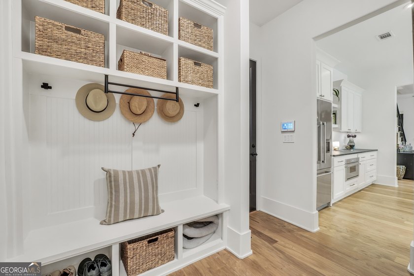 A True Designer Showplace in Arbor Springs! Thoughtfully - photo 31