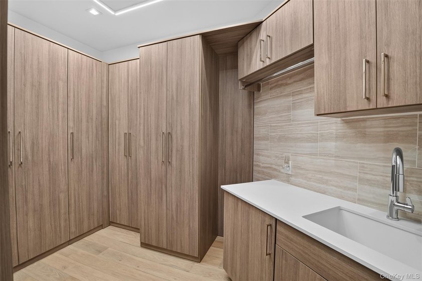 One of the most unique luxury condos at The Residences at Glen - photo 31