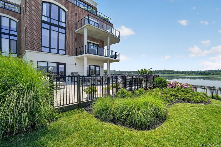 One of the most unique luxury condos at The Residences at Glen - photo 36