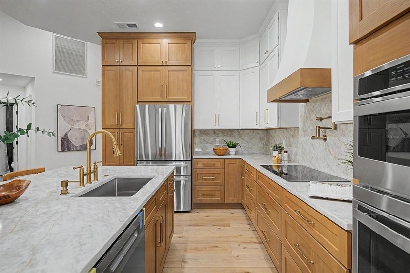 Homes like this rarely become available in the highly - photo 11