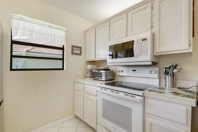 Come see this 2 bedroom, 2 bathroom villa (not condo) within - photo 14