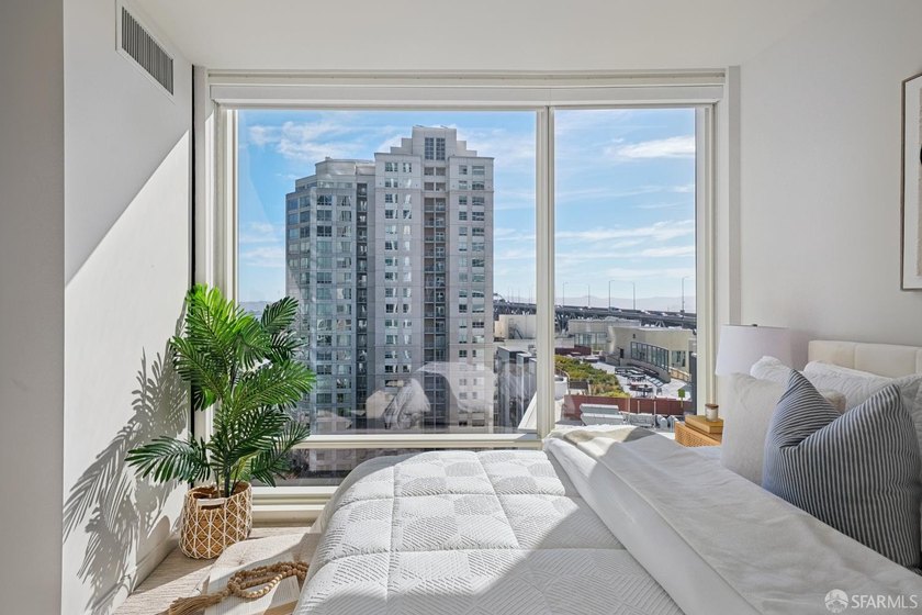 A sophisticated 1-bedroom, 1-bathroom condo at The Harrison - photo 17