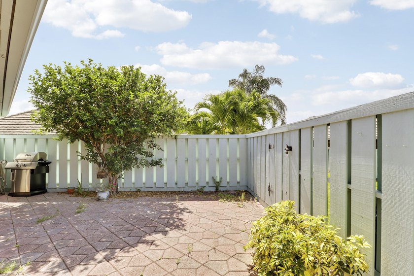 Come see this 2 bedroom, 2 bathroom villa (not condo) within - photo 25