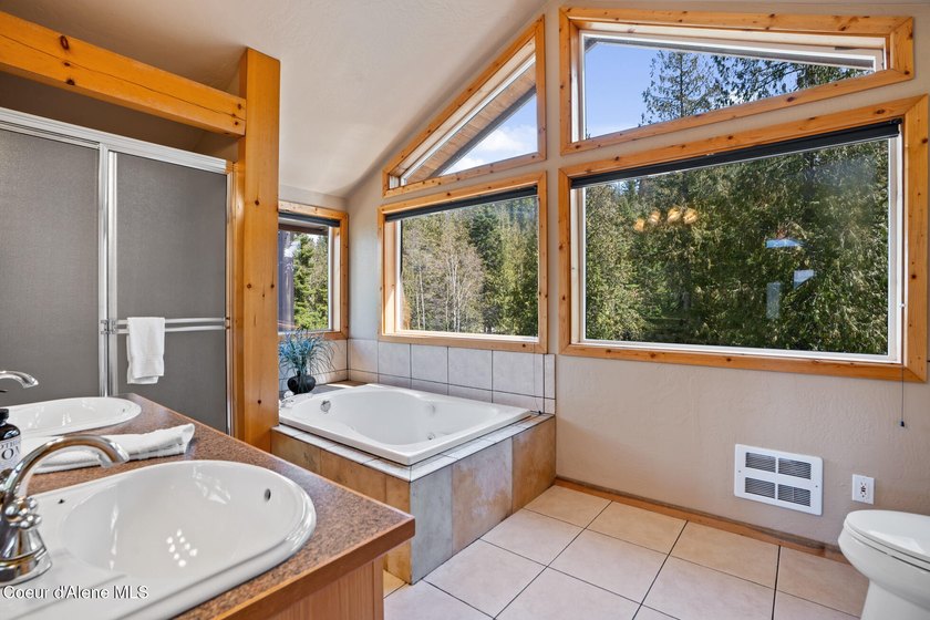 Private 5-Acre Estate with Stunning Priest Lake Views Discover - photo 29