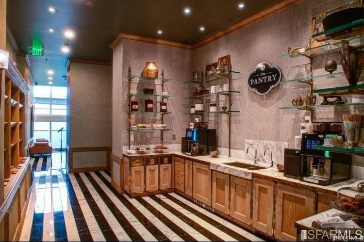 A sophisticated 1-bedroom, 1-bathroom condo at The Harrison - photo 33