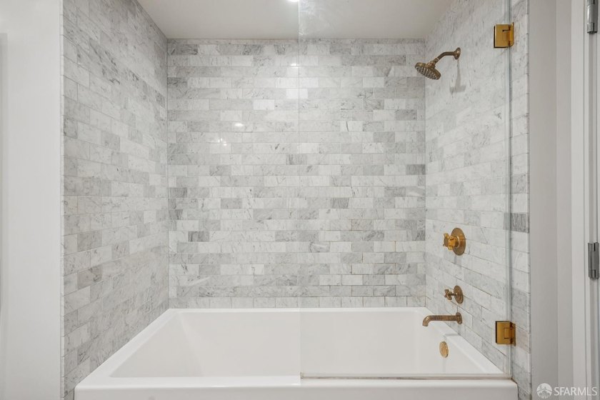 A sophisticated 1-bedroom, 1-bathroom condo at The Harrison - photo 39