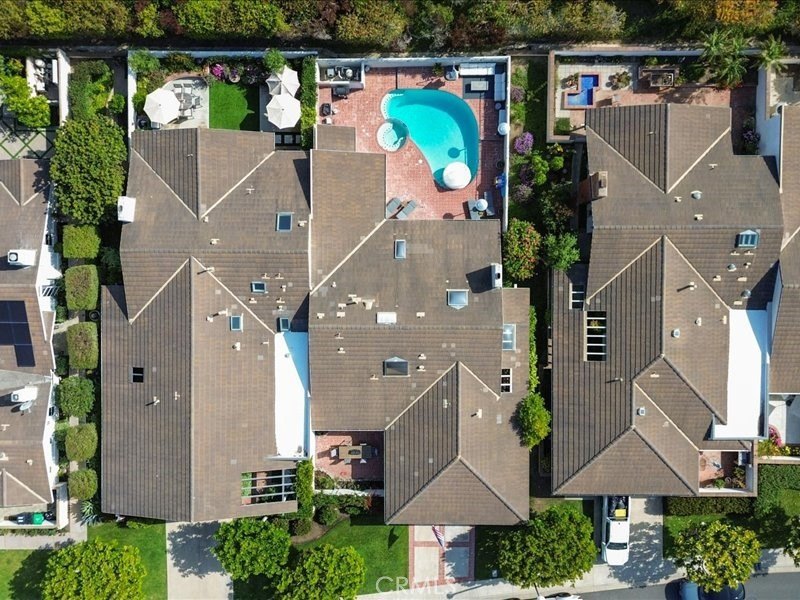 Tucked away on a quiet interior street within the prestigious - photo 34