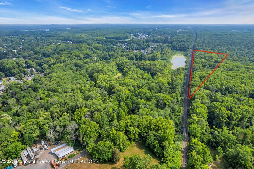 An extraordinary opportunity to acquire both a premier - photo 17