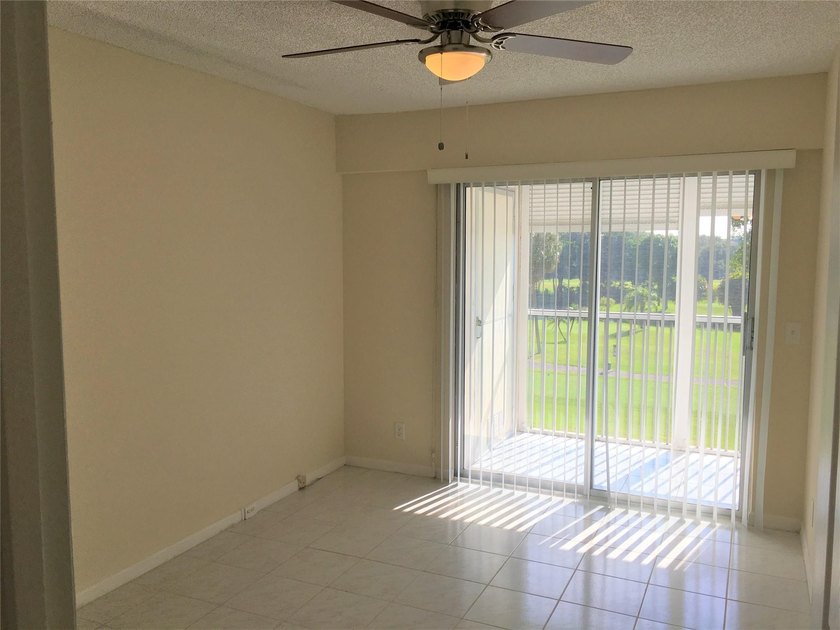GREAT INVESTMENT! RENTED TO A LONG TERM TENANT. GET INCOME ON - photo 21