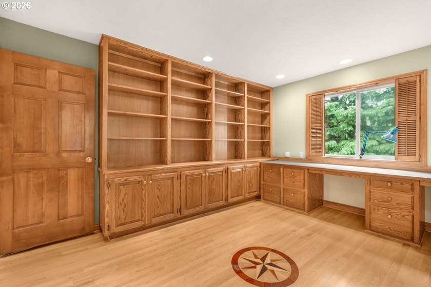 Quality craftsmanship and thoughtful design come together in - photo 23
