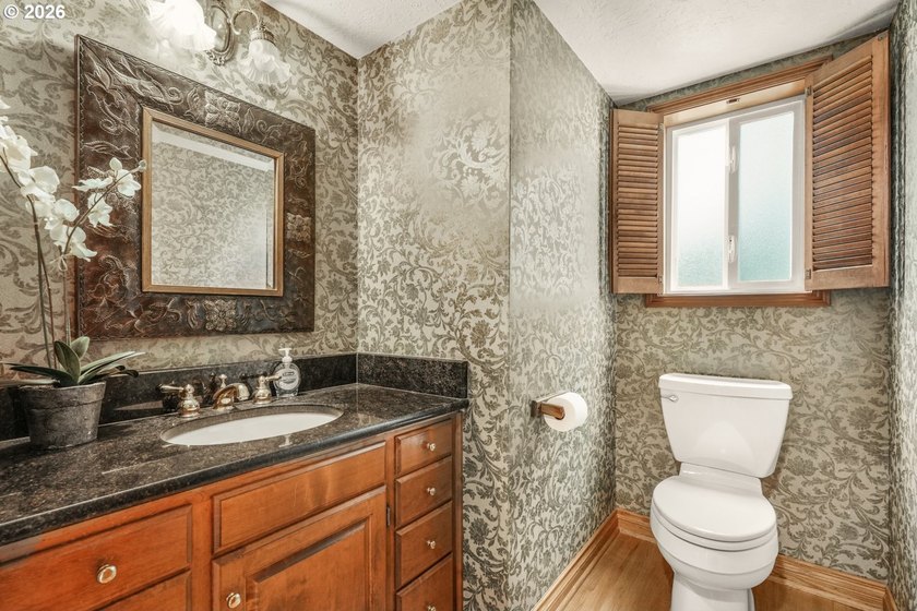 Quality craftsmanship and thoughtful design come together in - photo 25
