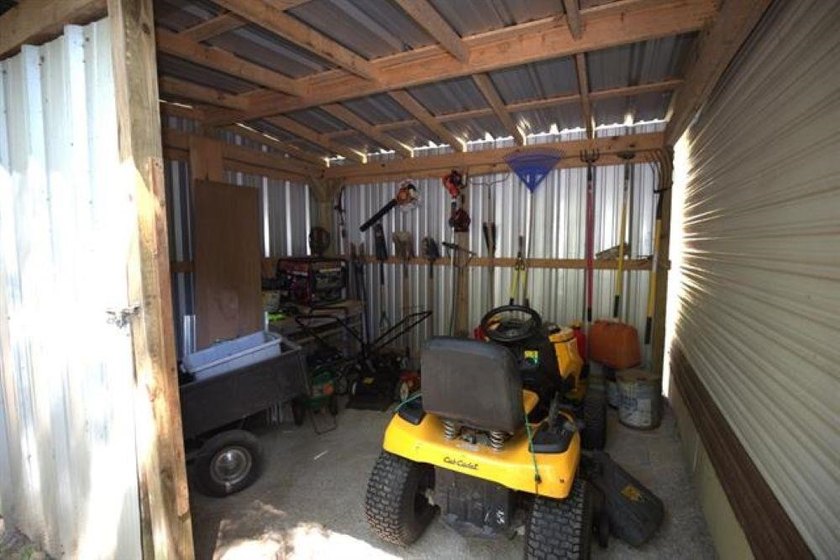 Welcome to this super cozy, cabin feeling, A-frame sitting at - photo 27