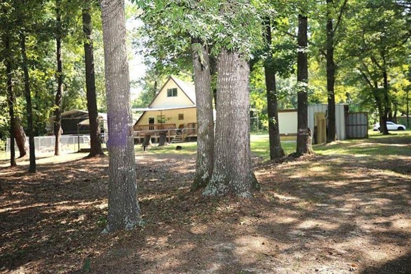 Welcome to this super cozy, cabin feeling, A-frame sitting at - photo 29