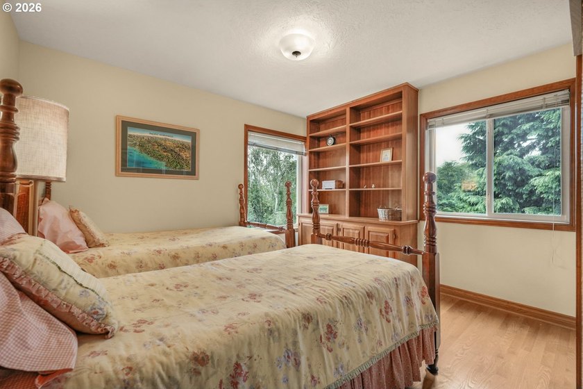 Quality craftsmanship and thoughtful design come together in - photo 30
