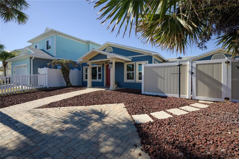 Set on natural elevation along highly sought-after Central - photo 3