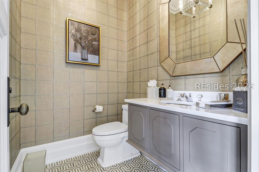 8 Anson Park Road East is an estate that simply leaves an - photo 16
