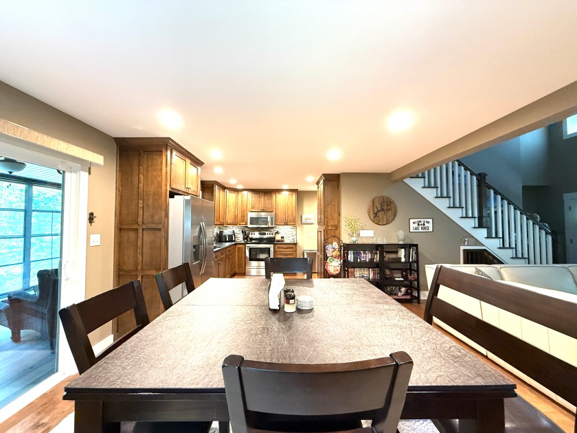 YEAR AROUND LAKE RETREAT ON NOLIN LAKE - photo 15