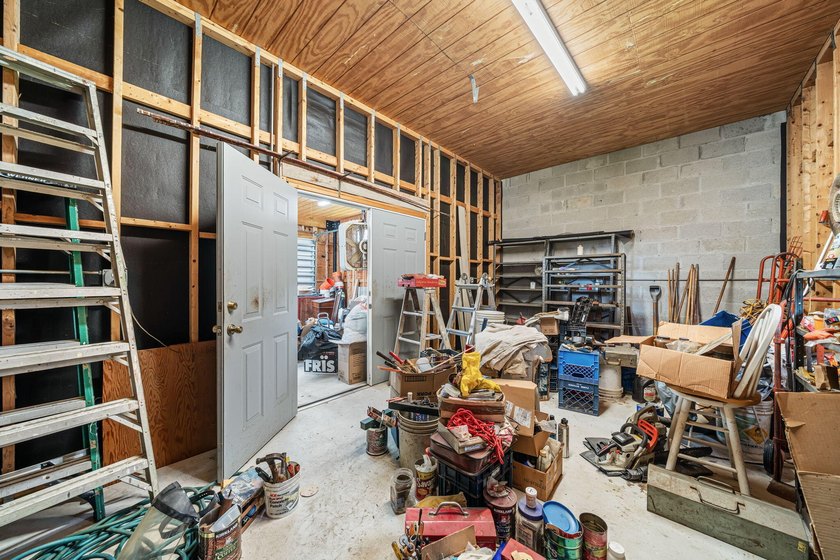 Discover the charm and character of this custom-built cedar home - photo 32