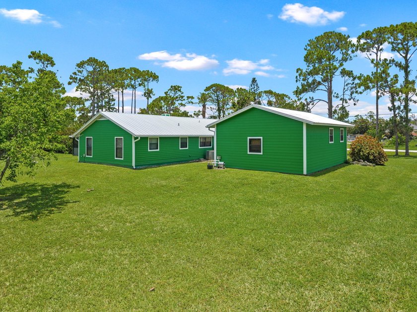 Discover the charm and character of this custom-built cedar home - photo 34
