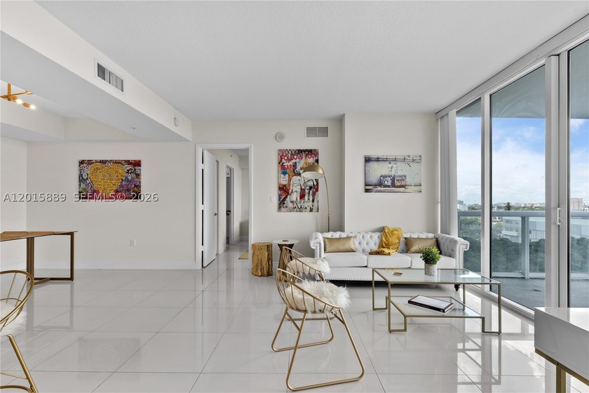 Discover the perfect blend of luxury, comfort, and convenience - photo 6