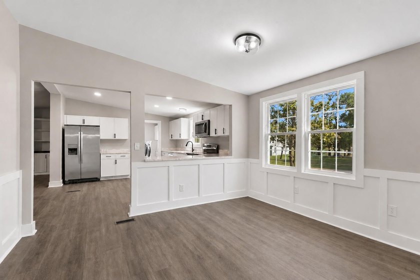Completely Renovated Home on your owned 1/2 Acre lot with No HOA - photo 8