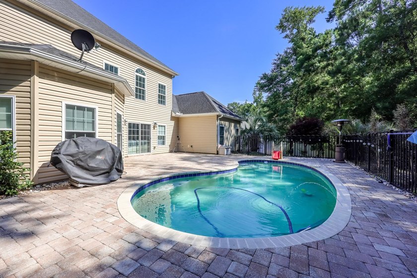Welcome to 360 Capers Creek Drive in the highly desirable - photo 2