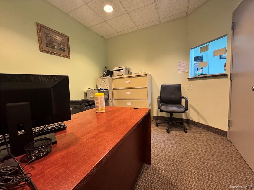 Terrific Opportunity To Purchase Professional Office Condo With - photo 7