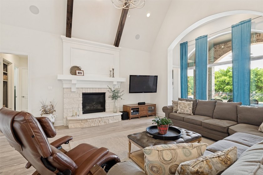 Lakeside luxury meets resort-style living in this exceptional - photo 7