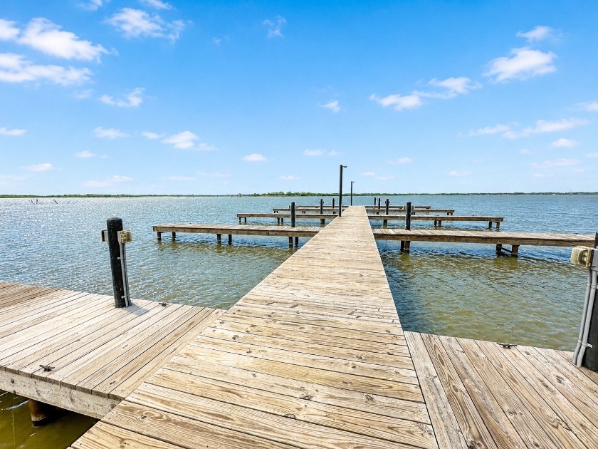 Texas Waterfront Views with Country Vibes. Build a Boathouse! - photo 41