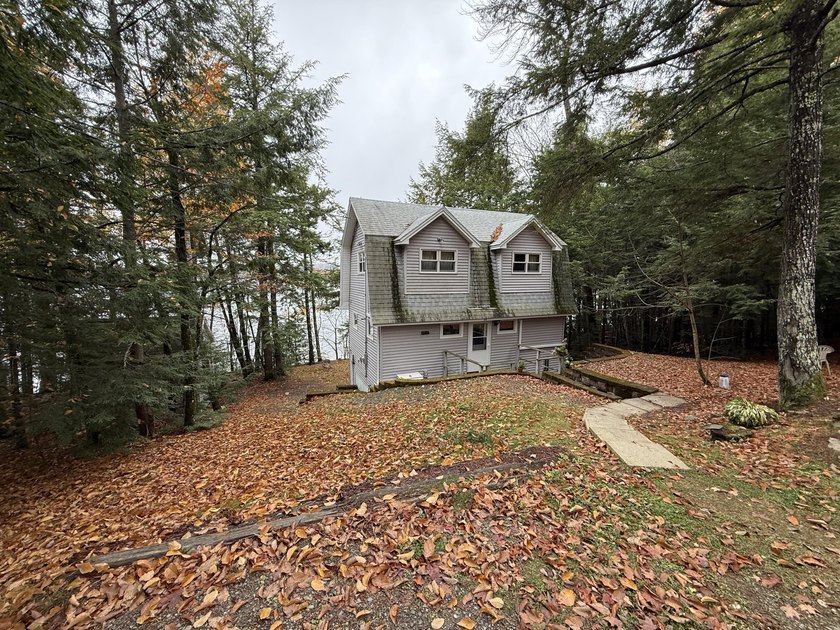 Year Round Mattwamkeag Lake home! Sitting close to water edge - photo 17