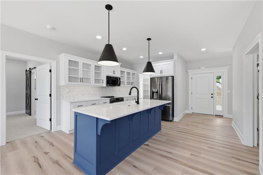 New Construction with Dock! Gorgeous Brand new stunning - photo 12