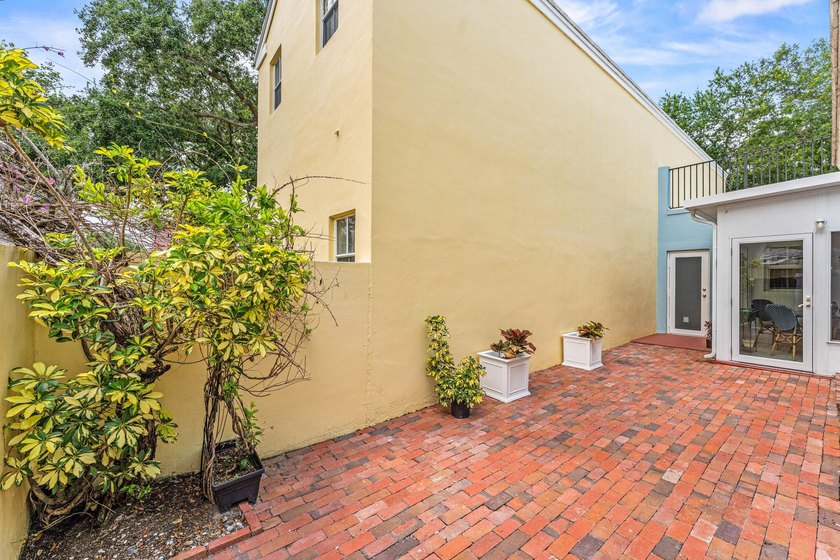 Experience refined living in the award-winning Charleston Place - photo 29