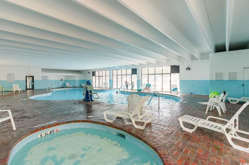 Move-in ready, adorable ocean view efficiency condo located in - photo 3