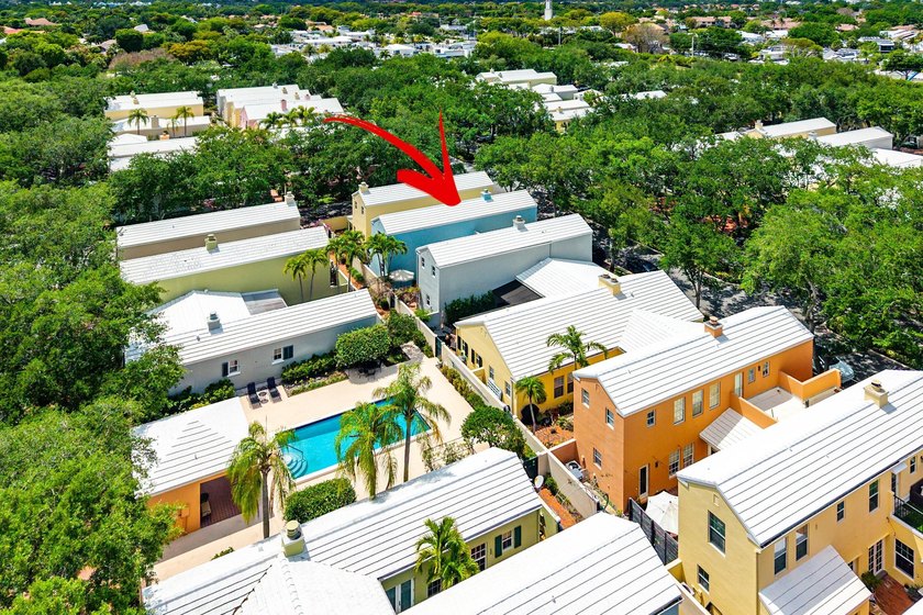 Experience refined living in the award-winning Charleston Place - photo 45